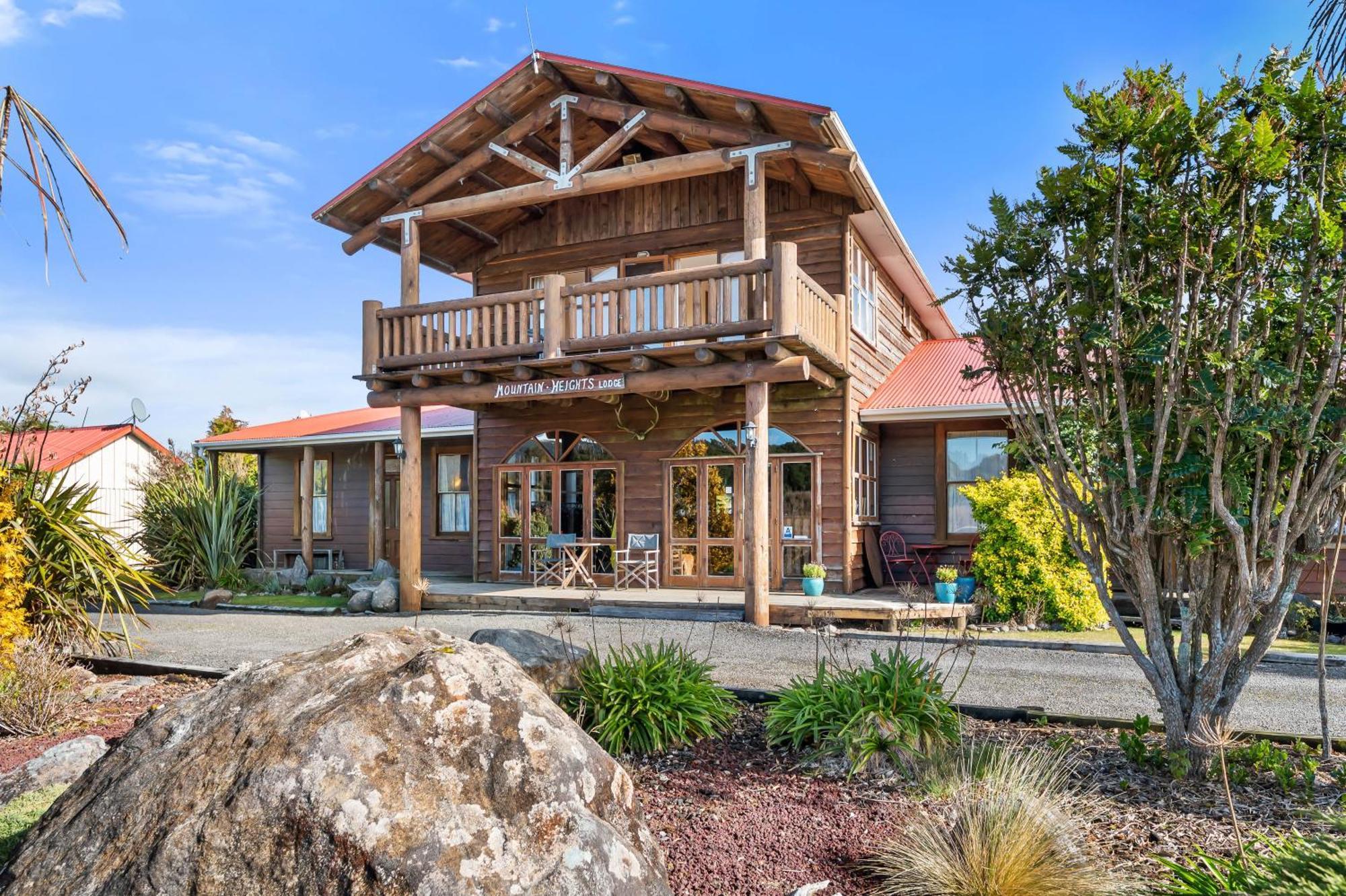 Mountain Heights Lodge National Park Exterior photo